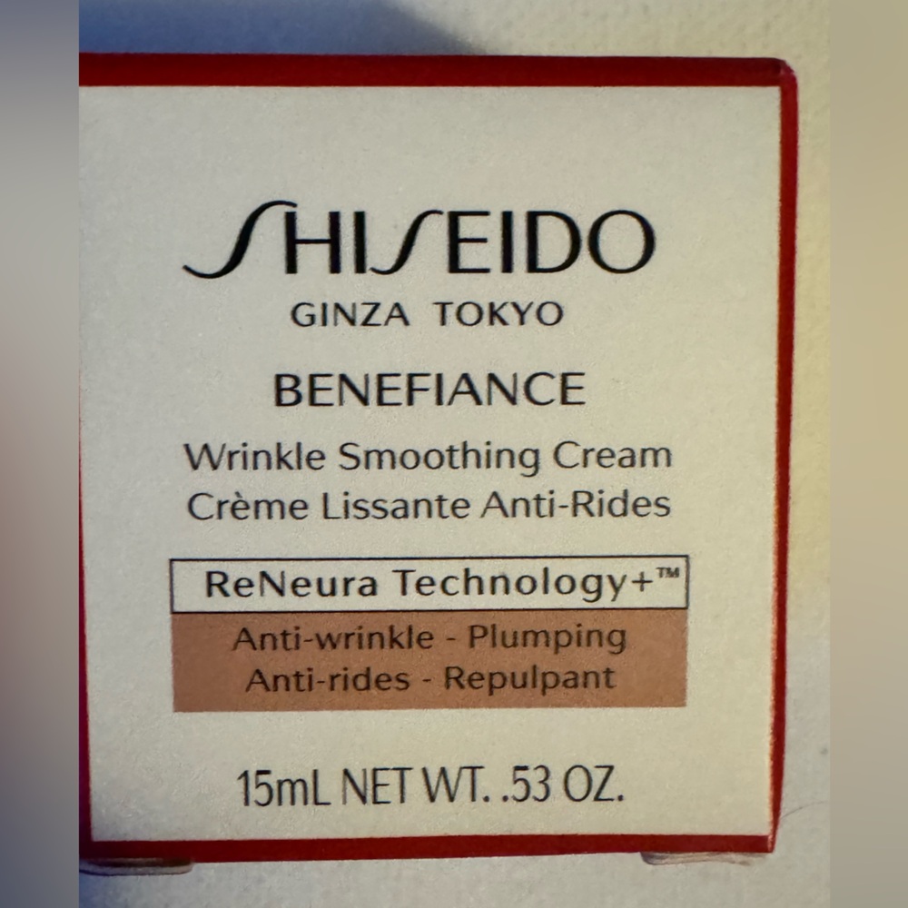 Shiseido Benefiance Wrinkle Smoothing Cream — 15 ml — Luxe Skincare (New In Box) - Picture 2 of 7